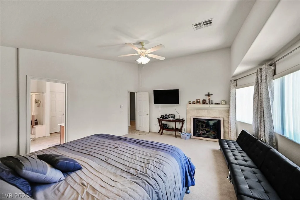 3704 Waynesvill, Las Vegas, NV 89122