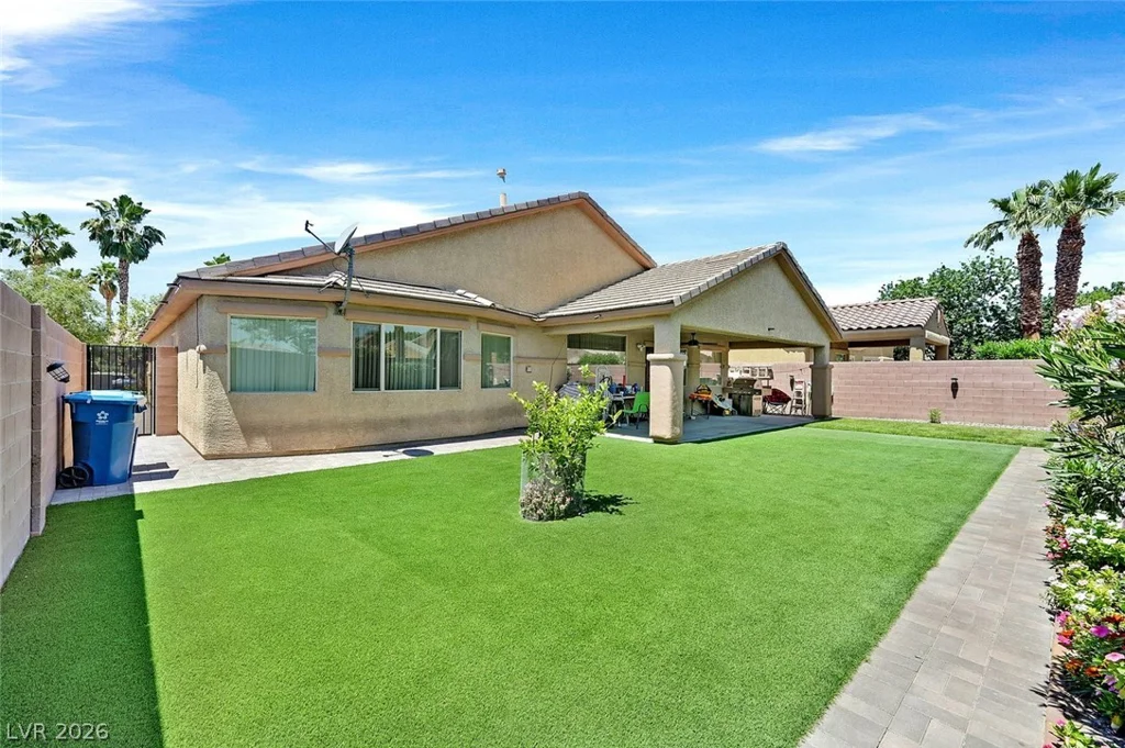 3704 Waynesvill, Las Vegas, NV 89122