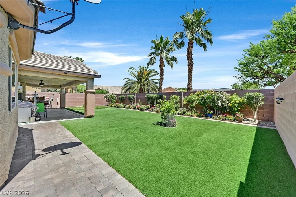 3704 Waynesvill, Las Vegas, NV 89122
