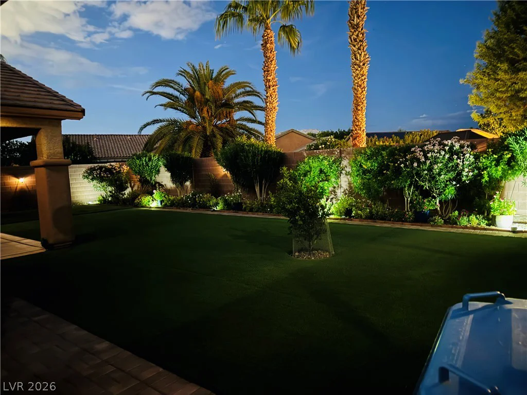 3704 Waynesvill, Las Vegas, NV 89122