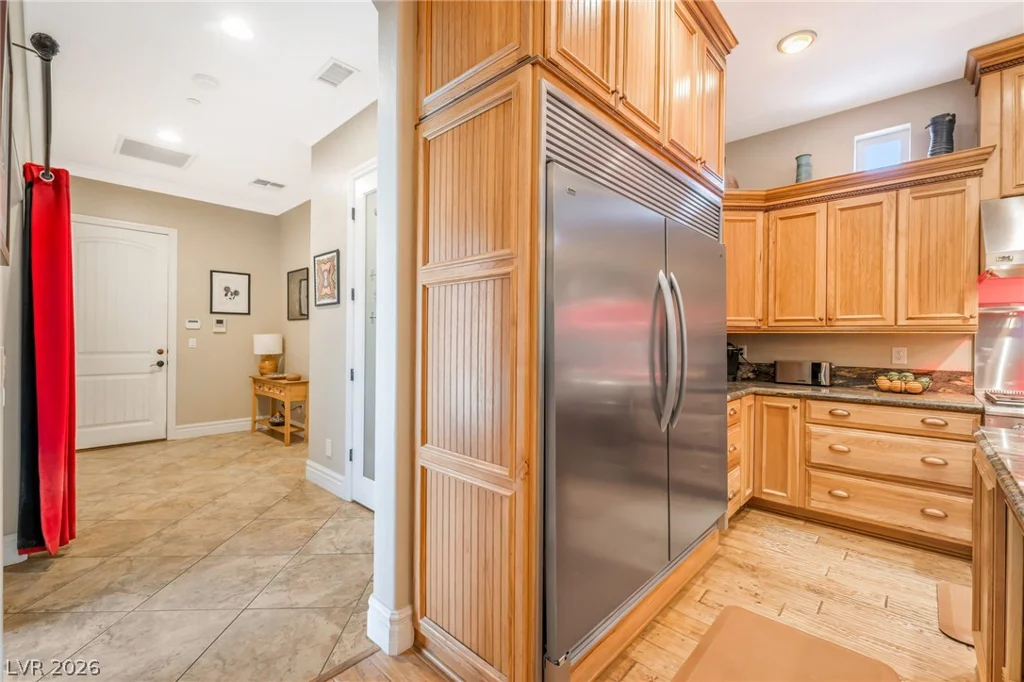 9065 CAMERON, Las Vegas, NV 89139