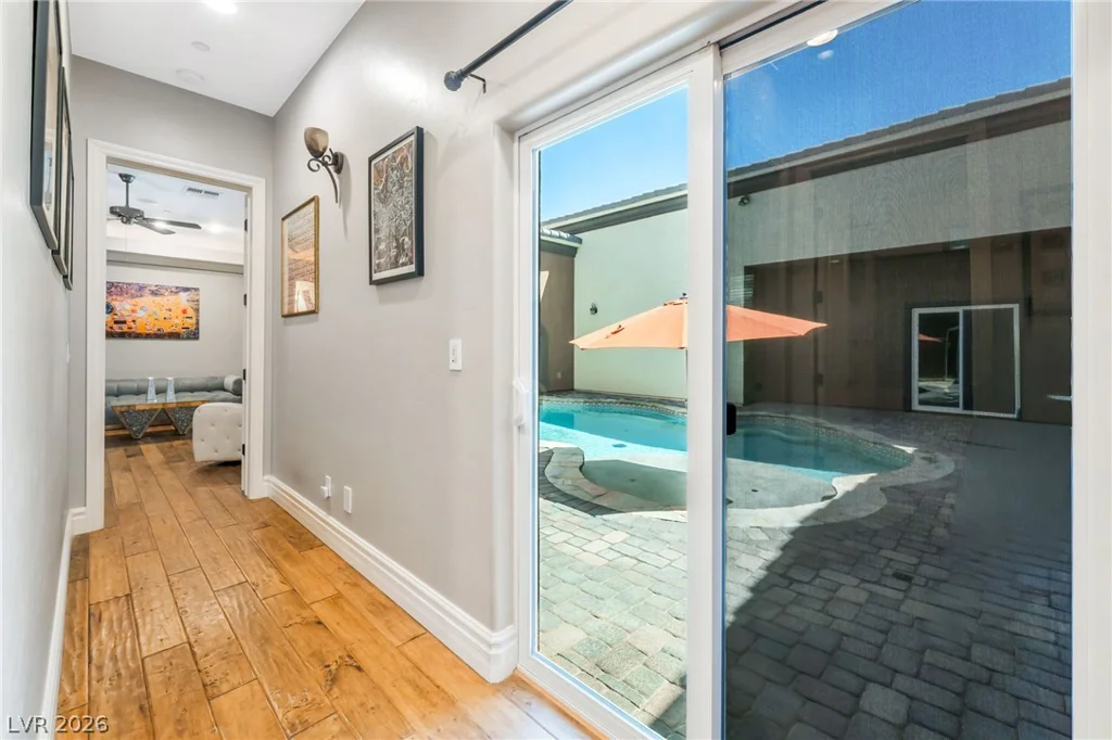 9065 CAMERON, Las Vegas, NV 89139