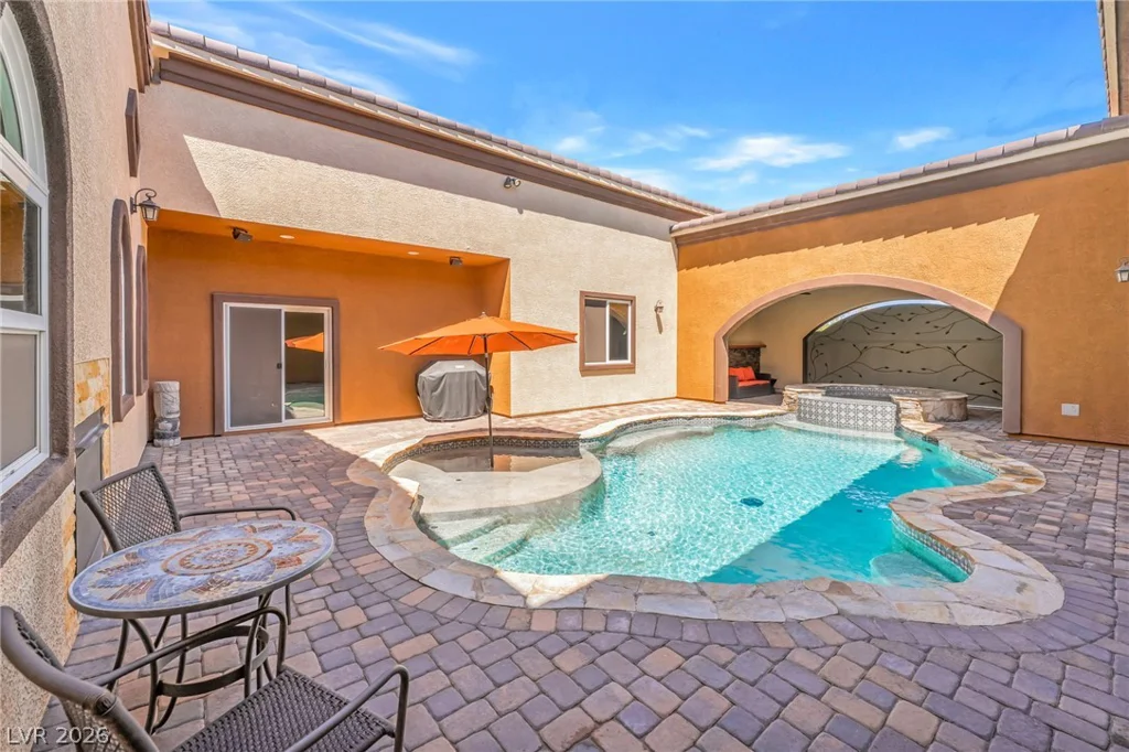 9065 CAMERON, Las Vegas, NV 89139