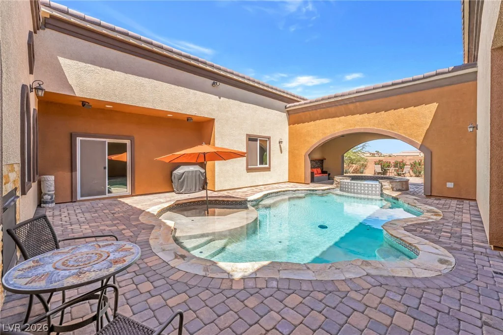 9065 CAMERON, Las Vegas, NV 89139