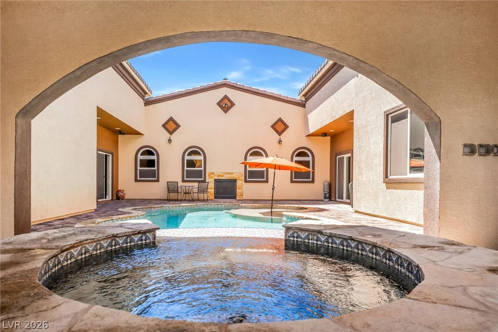9065 CAMERON, Las Vegas, NV 89139