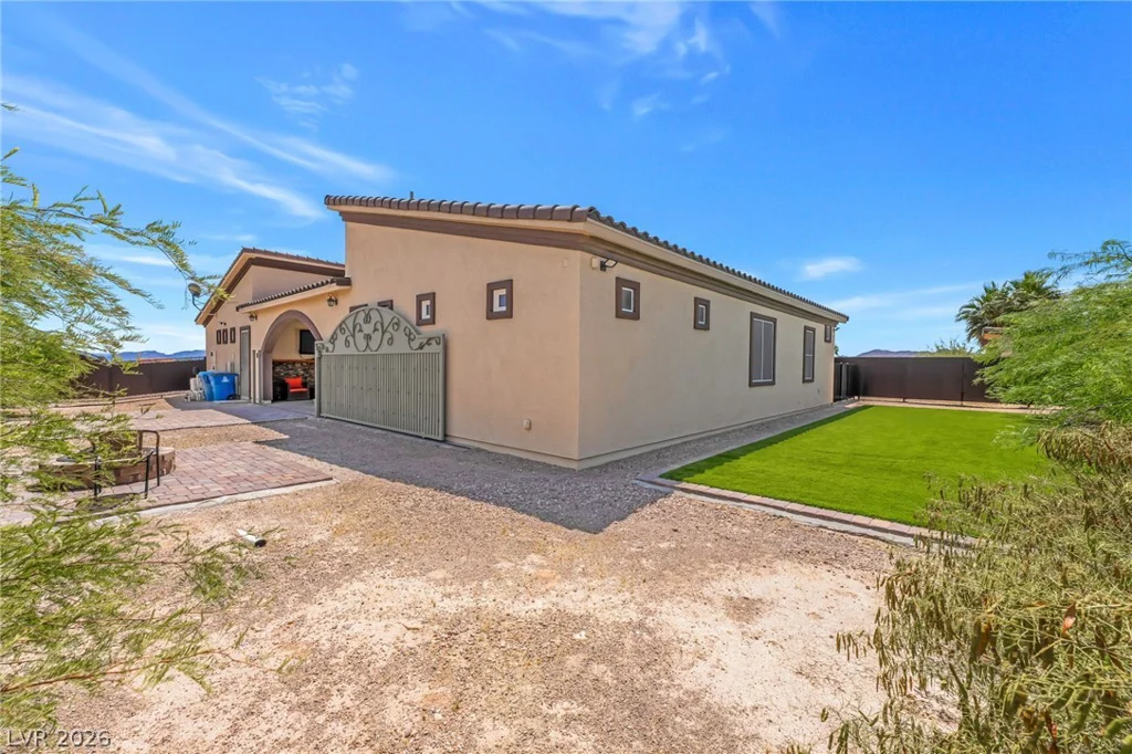 9065 CAMERON, Las Vegas, NV 89139