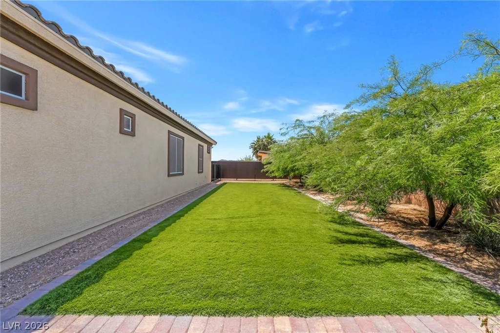 9065 CAMERON, Las Vegas, NV 89139