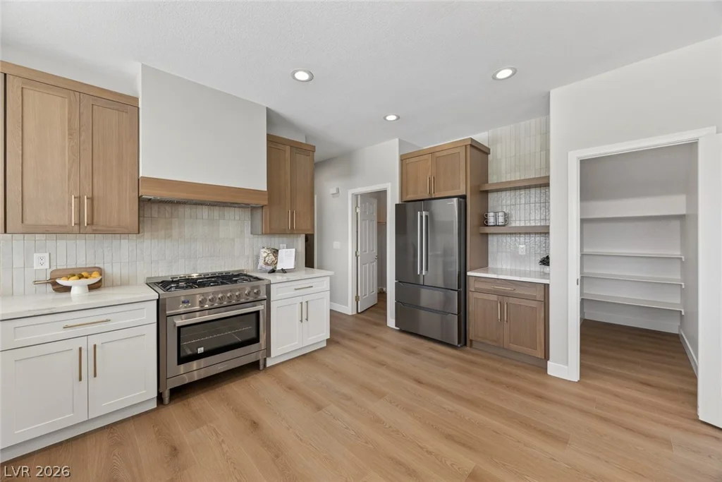 10745 Elk Lake, Las Vegas, NV 89144