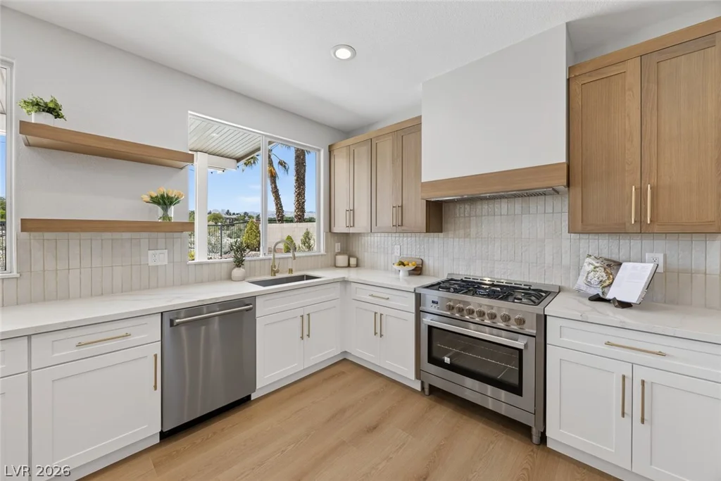 10745 Elk Lake, Las Vegas, NV 89144
