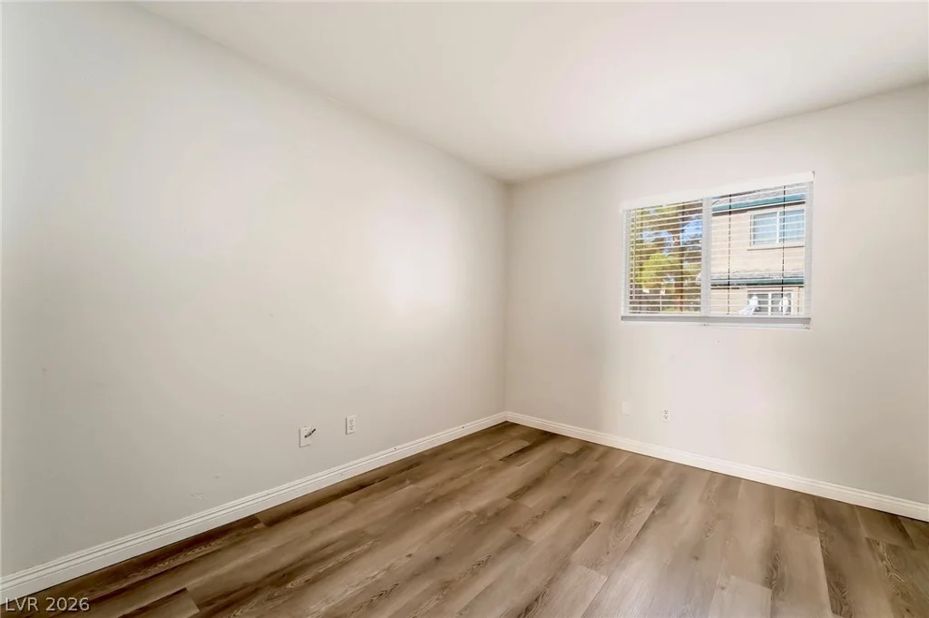 5621 Lago, Las Vegas, NV 89118