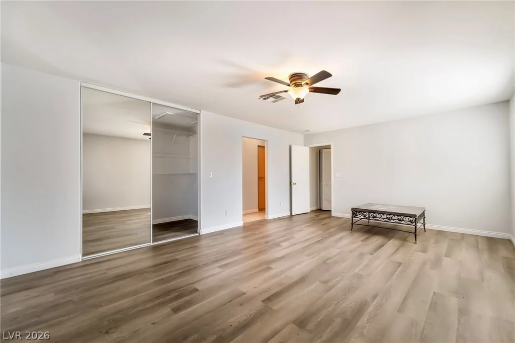 5621 Lago, Las Vegas, NV 89118