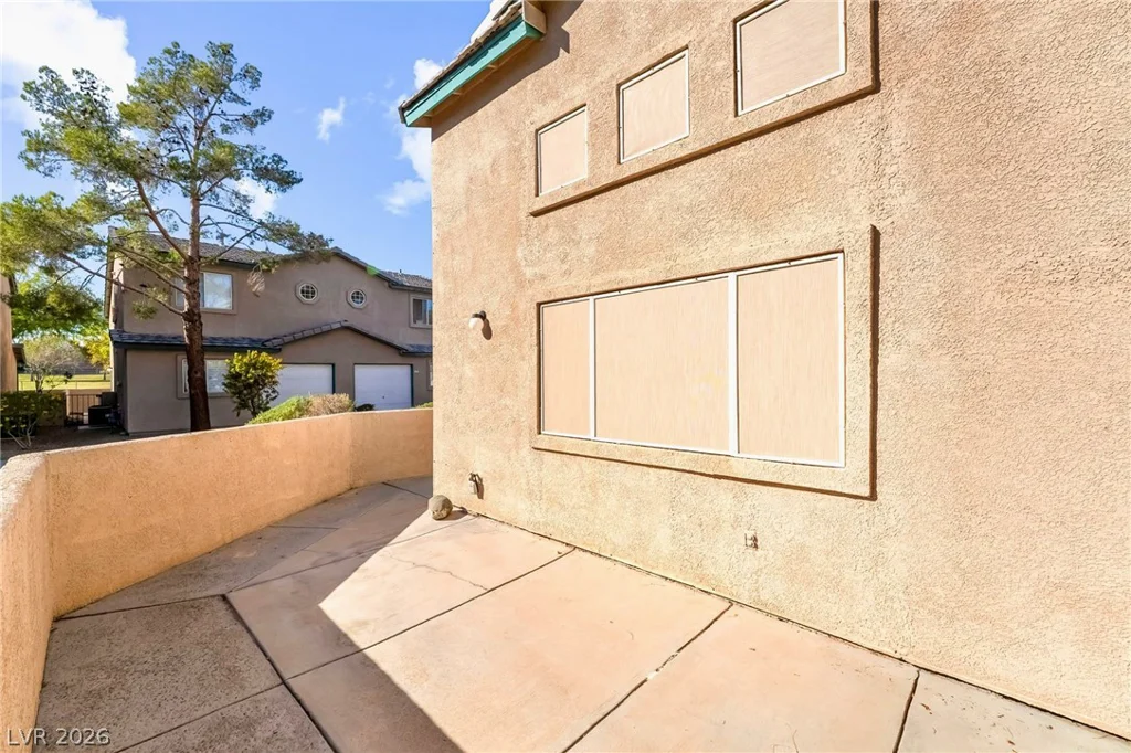 5621 Lago, Las Vegas, NV 89118