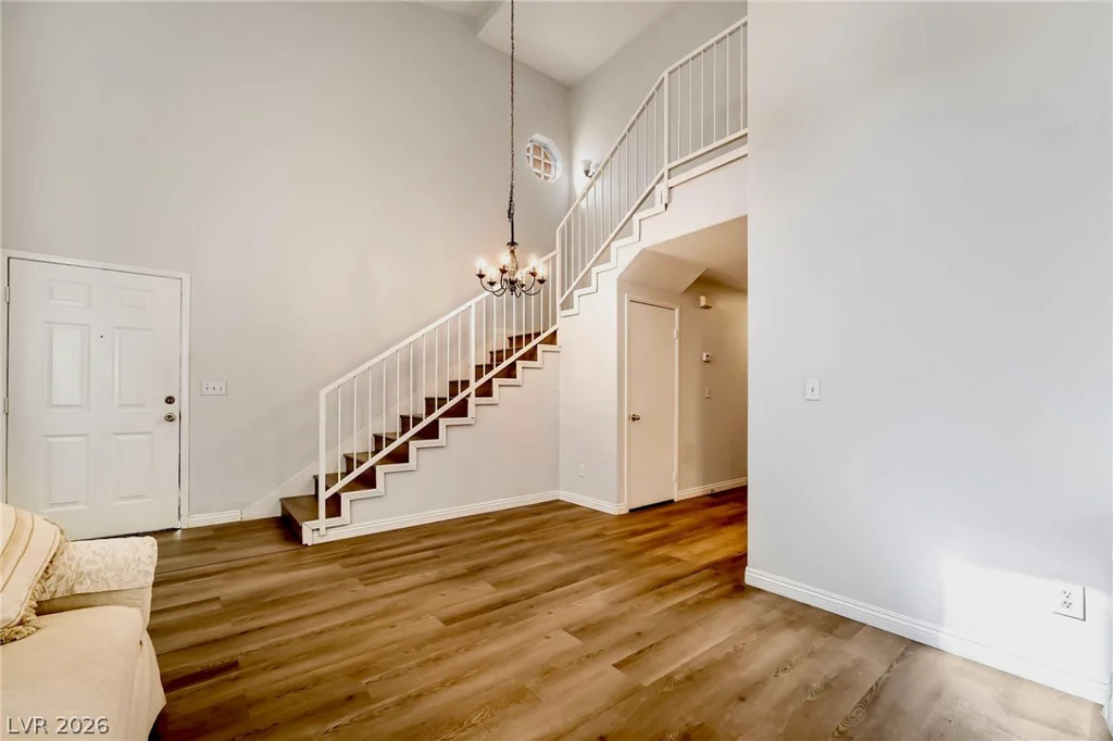 5621 Lago, Las Vegas, NV 89118