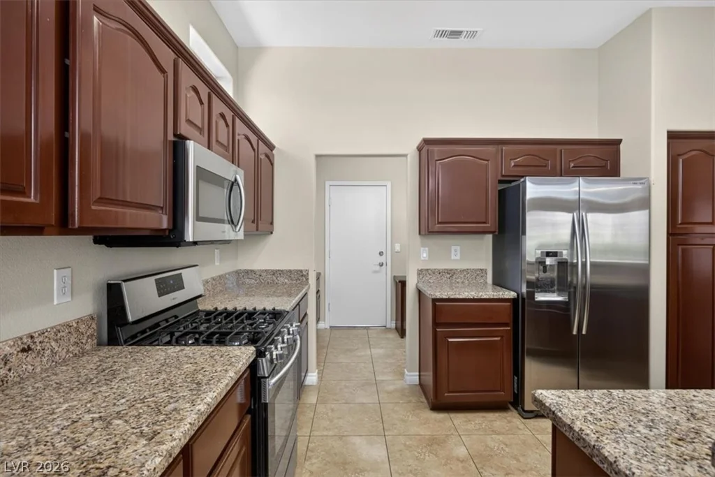 10128 Cresent Creek, Las Vegas, NV 89134