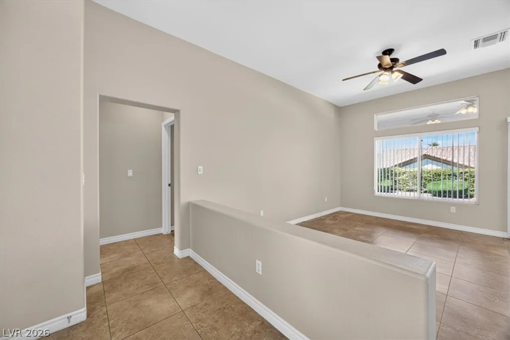 10128 Cresent Creek, Las Vegas, NV 89134
