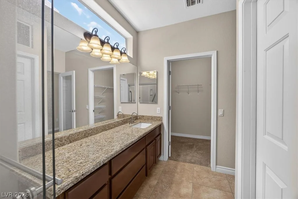 10128 Cresent Creek, Las Vegas, NV 89134