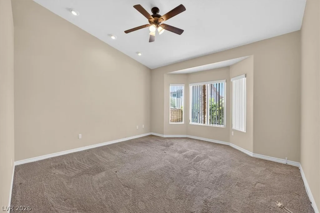 10128 Cresent Creek, Las Vegas, NV 89134