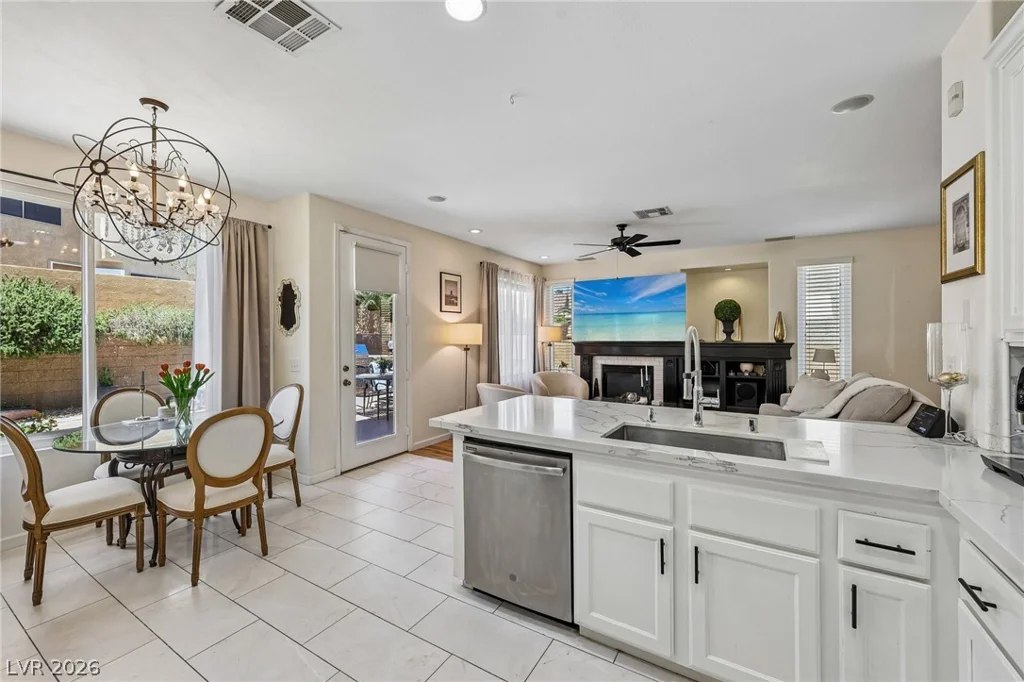 8220 Ruby Mountain, Las Vegas, NV 89128