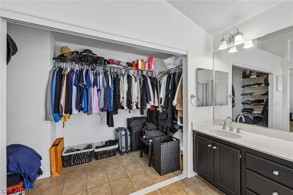 8220 Ruby Mountain, Las Vegas, NV 89128