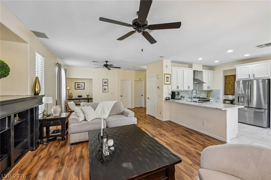 8220 Ruby Mountain, Las Vegas, NV 89128