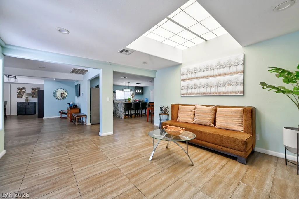 706 Lacy, Las Vegas, NV 89107