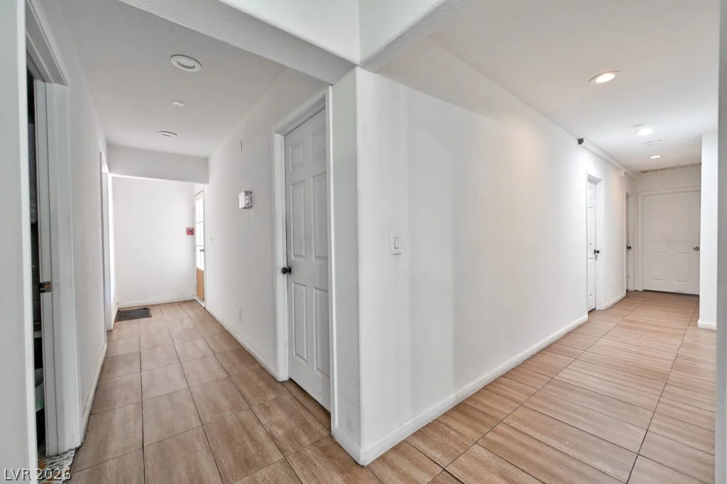 706 Lacy, Las Vegas, NV 89107