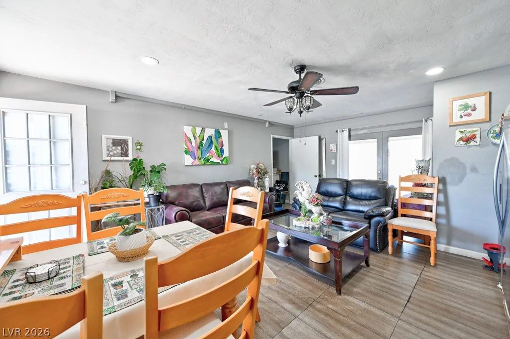 706 Lacy, Las Vegas, NV 89107