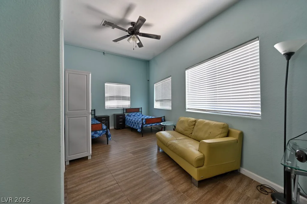 706 Lacy, Las Vegas, NV 89107