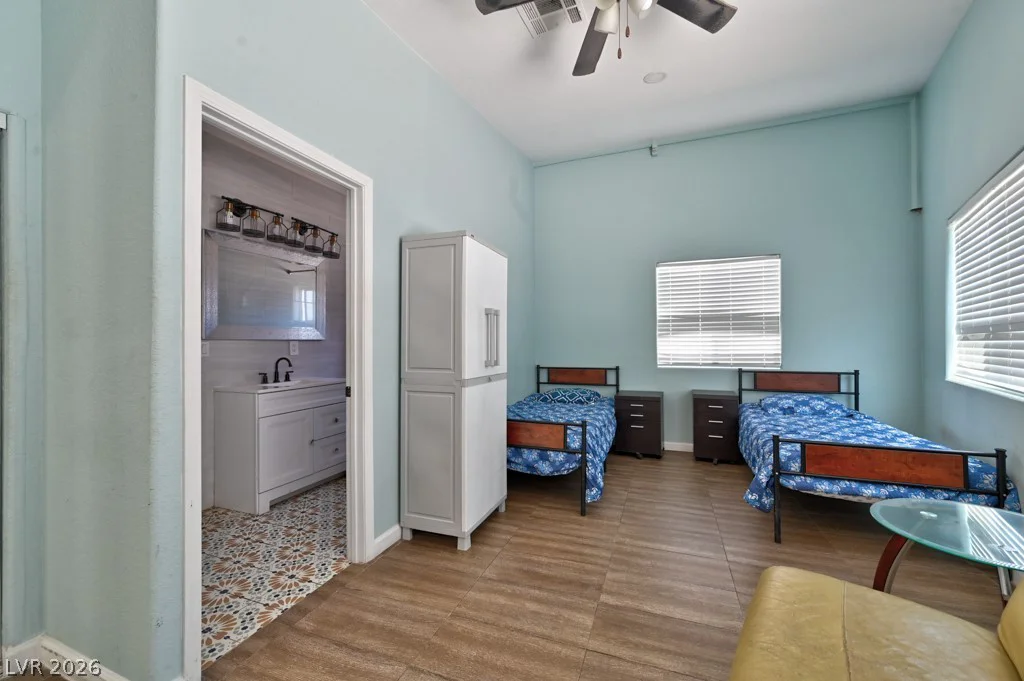 706 Lacy, Las Vegas, NV 89107