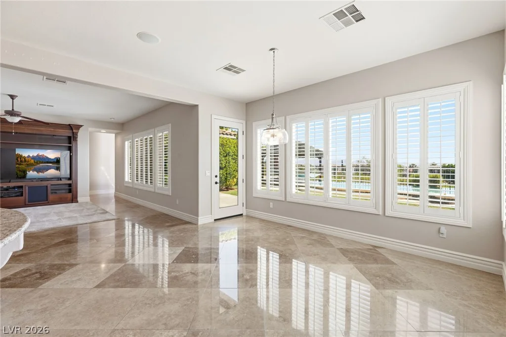 2074 Cherry Creek, Las Vegas, NV 89135