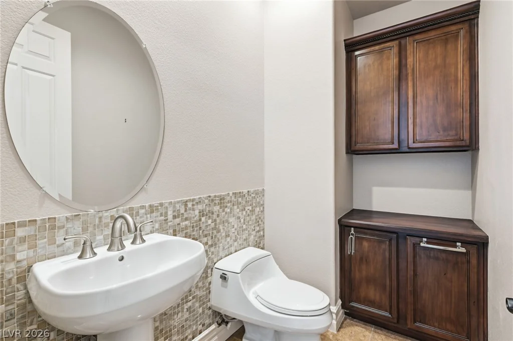 2074 Cherry Creek, Las Vegas, NV 89135