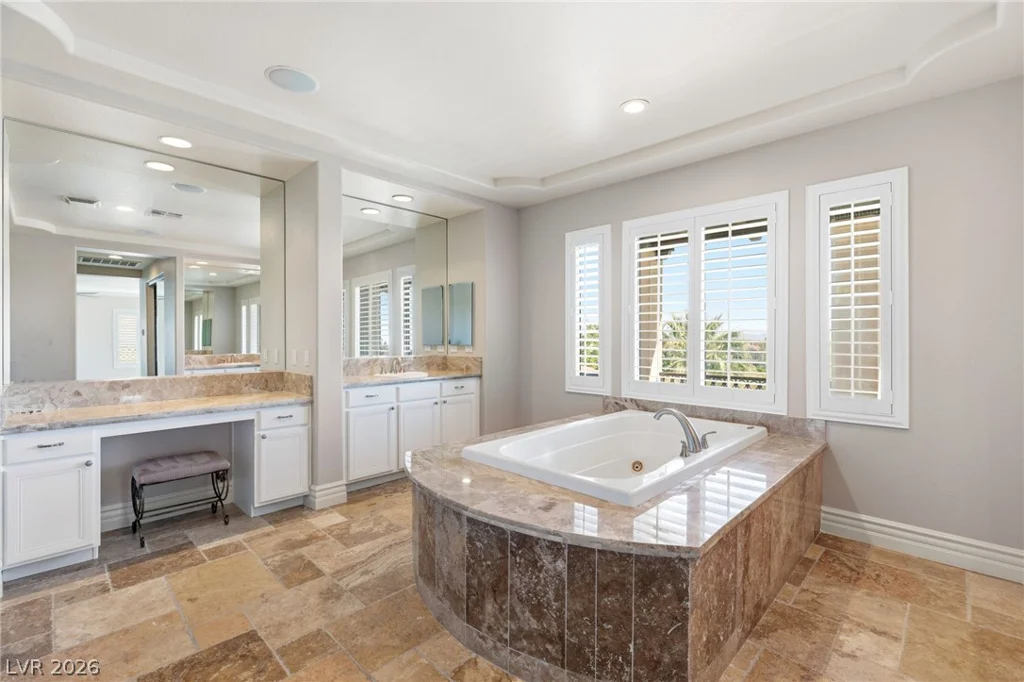 2074 Cherry Creek, Las Vegas, NV 89135