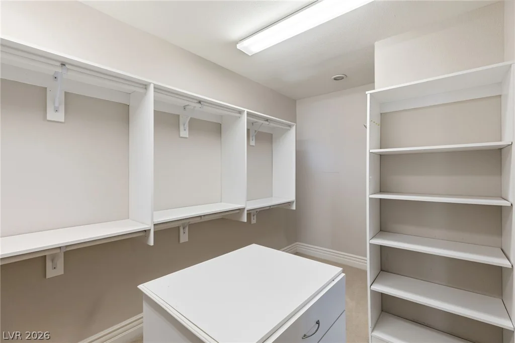 2074 Cherry Creek, Las Vegas, NV 89135