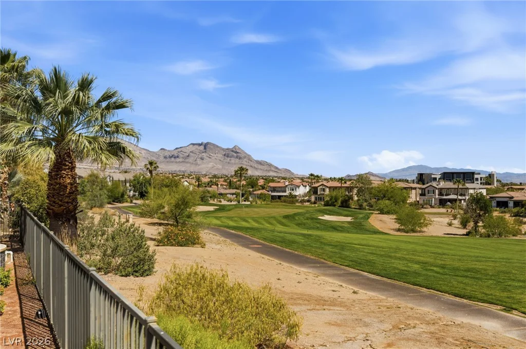 2074 Cherry Creek, Las Vegas, NV 89135