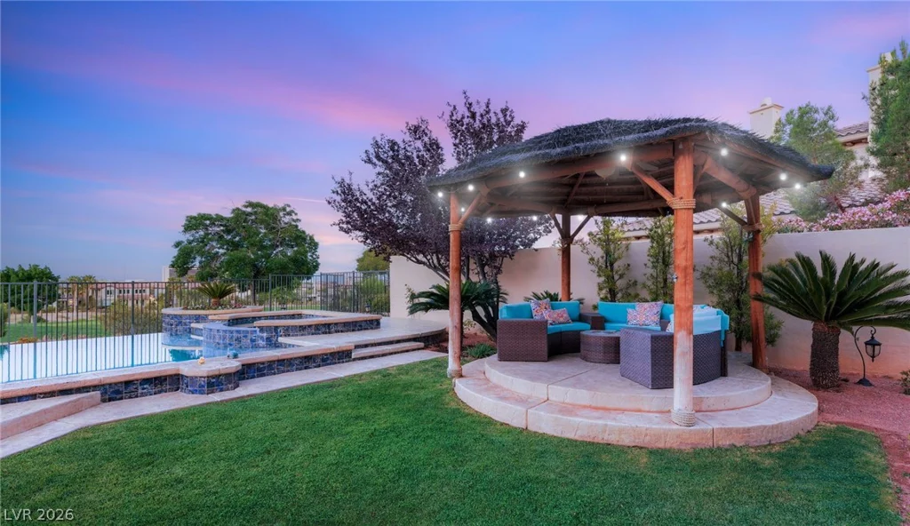 2074 Cherry Creek, Las Vegas, NV 89135