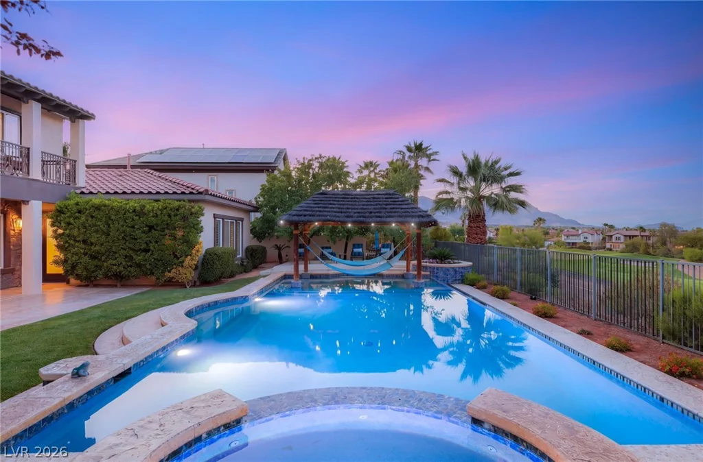 2074 Cherry Creek, Las Vegas, NV 89135