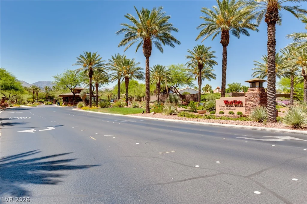 2074 Cherry Creek, Las Vegas, NV 89135