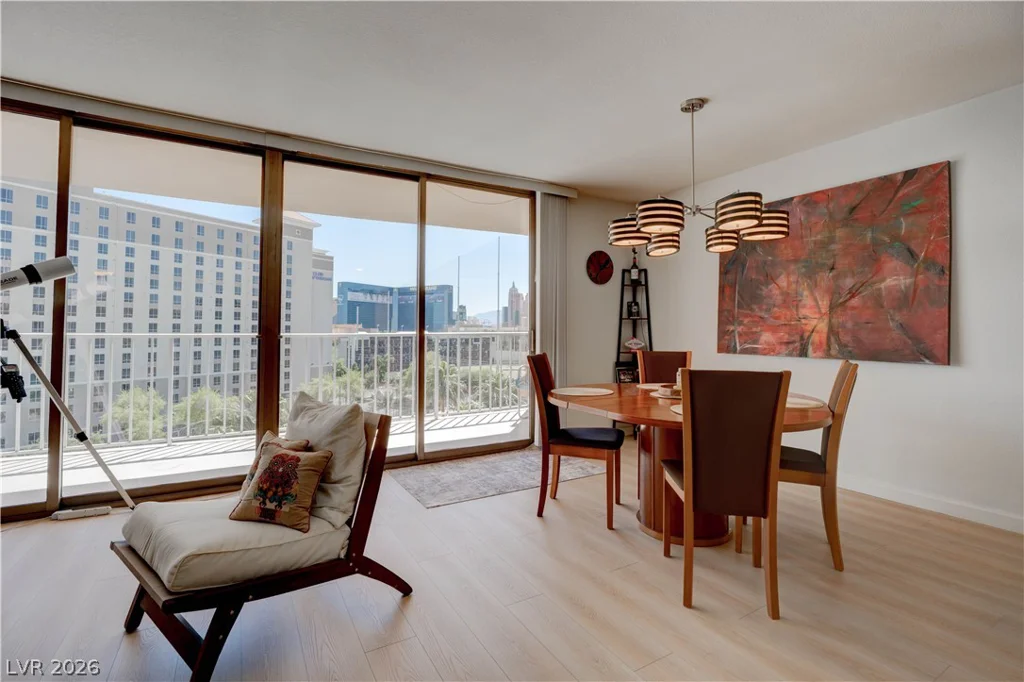 205 HARMON, Las Vegas, NV 89169