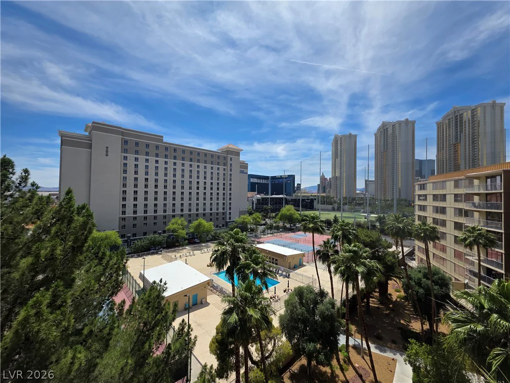 205 HARMON, Las Vegas, NV 89169