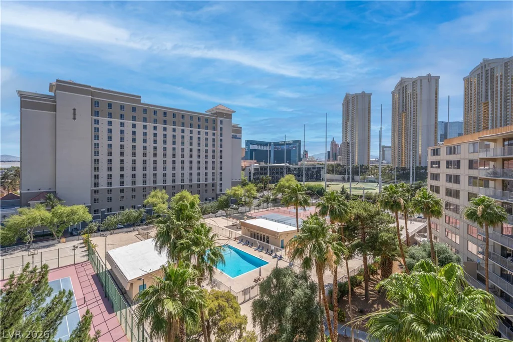 205 HARMON, Las Vegas, NV 89169