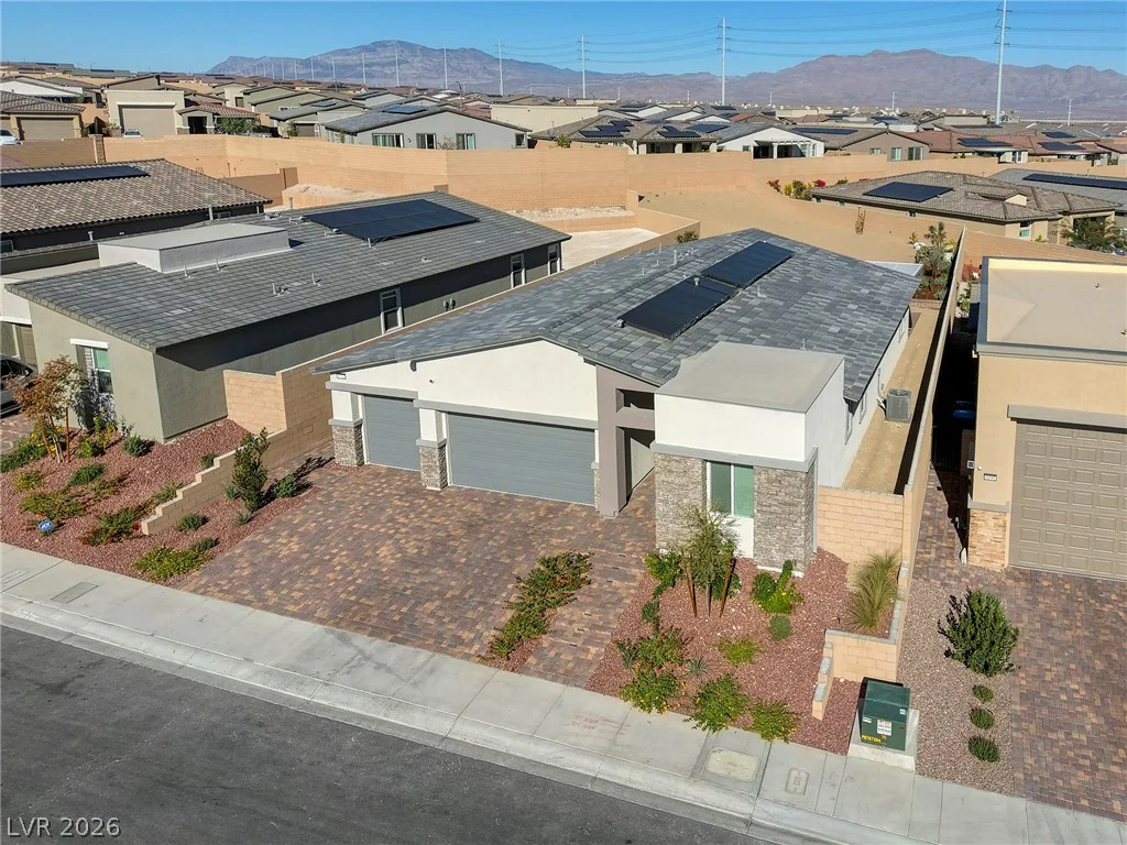 6104 Avery Pointe, Las Vegas, NV 89166