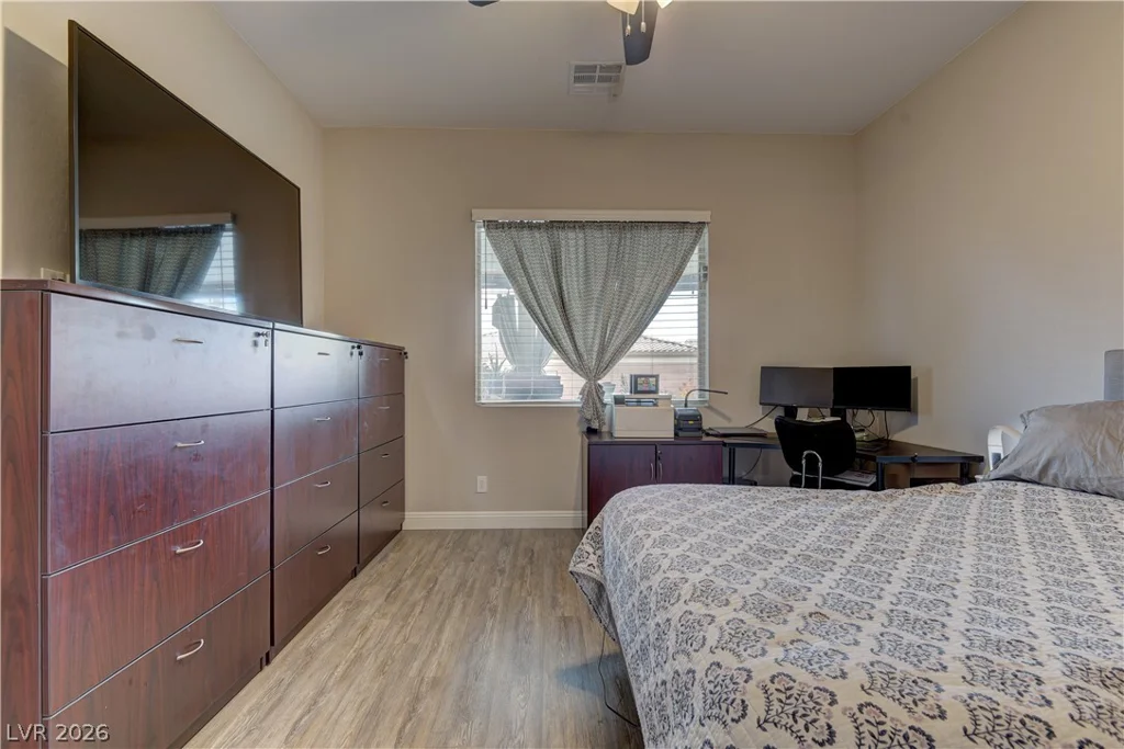 5967 Yellow Ridge, Las Vegas, NV 89131