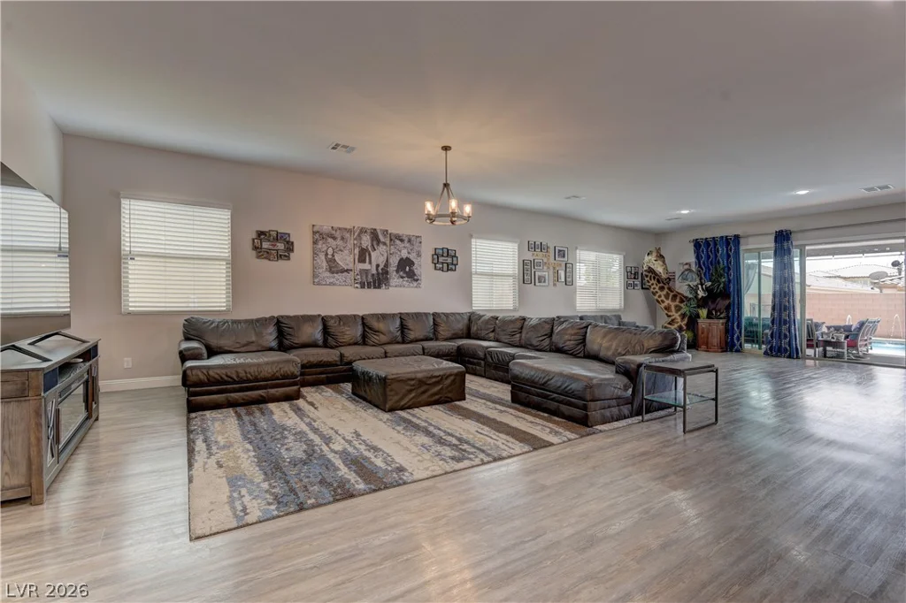 5967 Yellow Ridge, Las Vegas, NV 89131