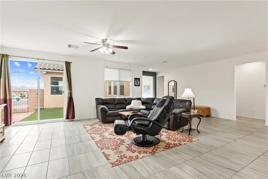 2150 Grant Union, Laughlin, NV 89029
