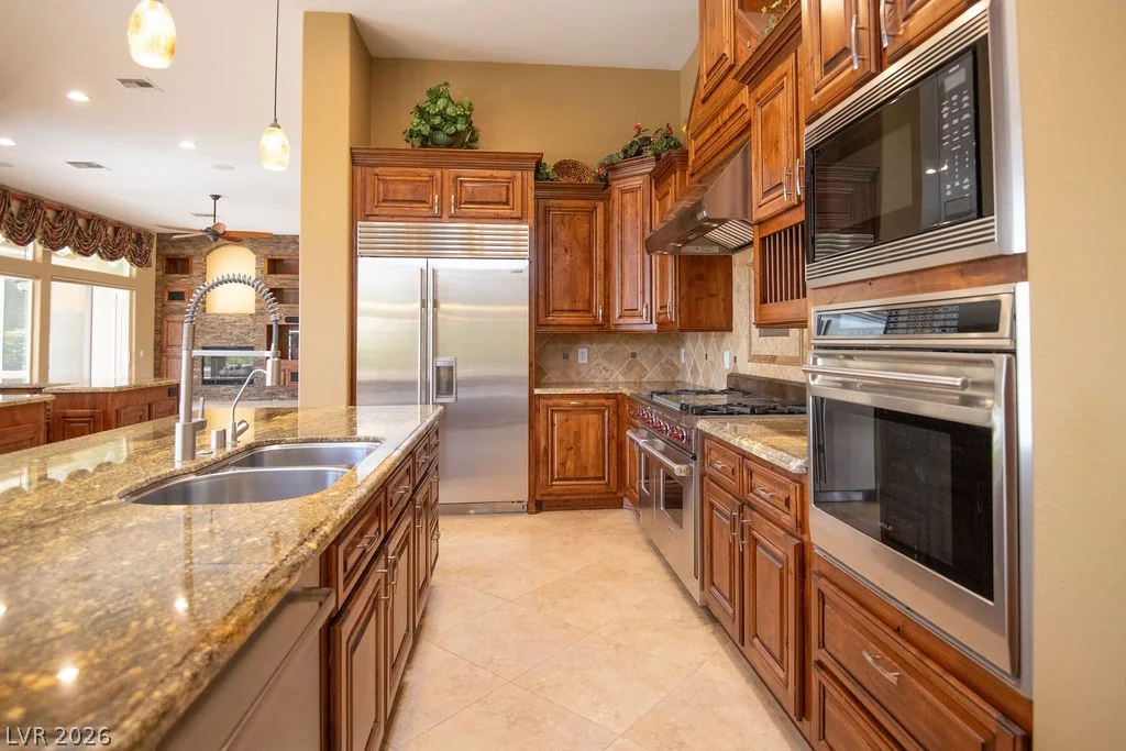 16 Belfair, Henderson, NV 89052