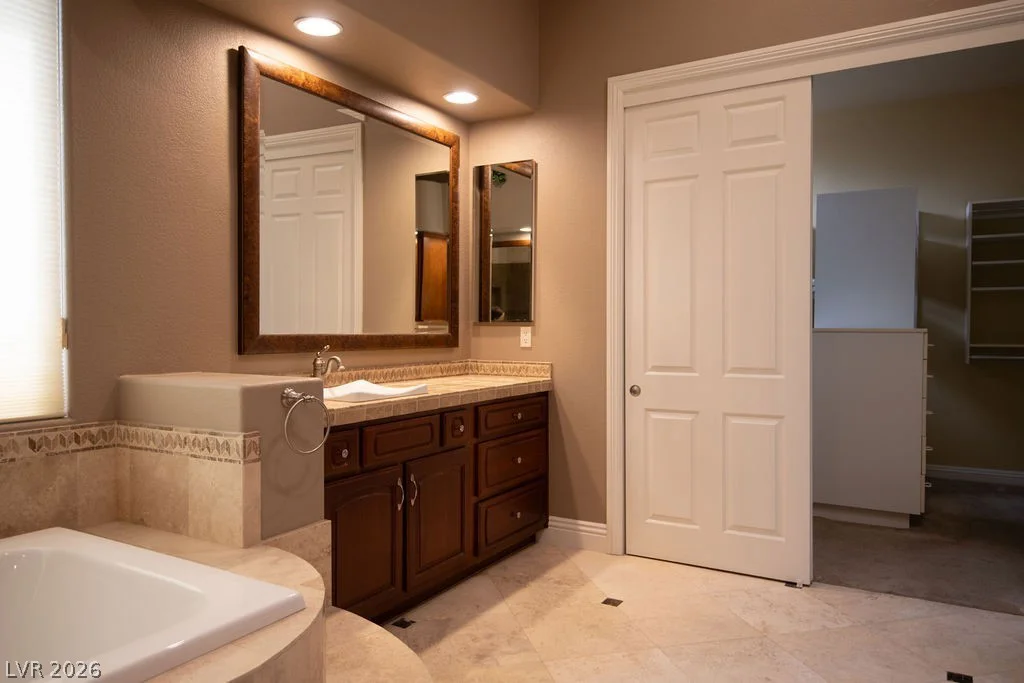 16 Belfair, Henderson, NV 89052