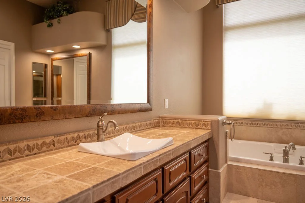 16 Belfair, Henderson, NV 89052