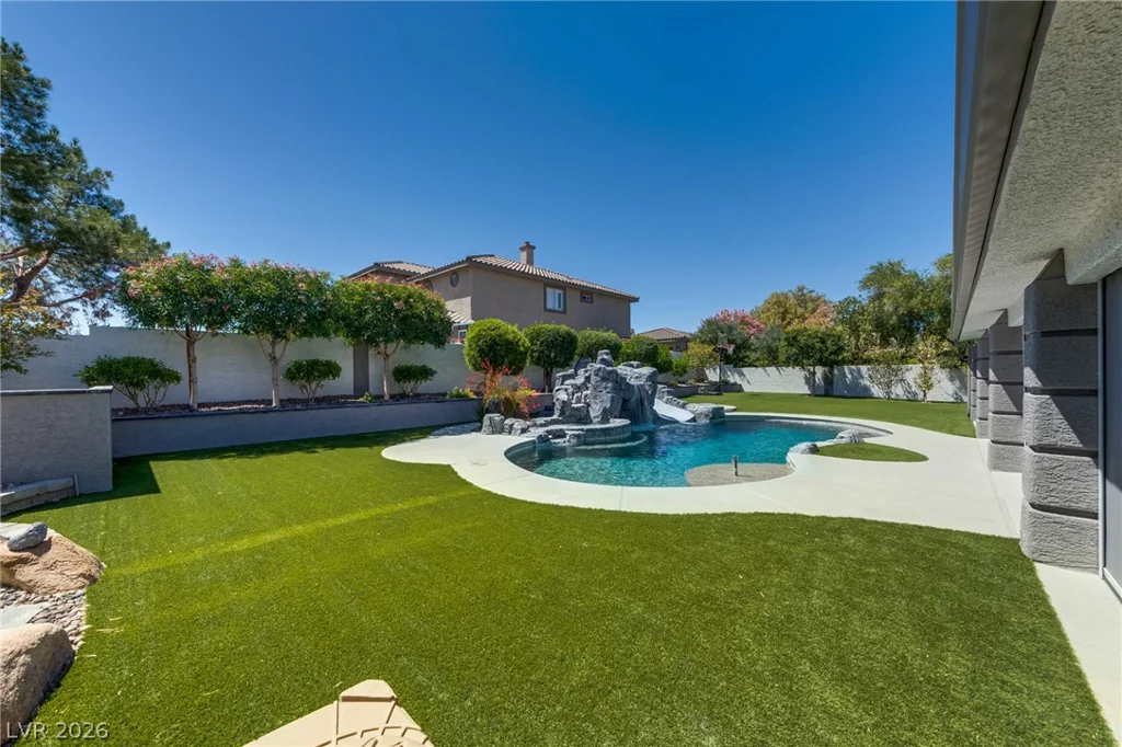 9455 Green Hunter, Las Vegas, NV 89123