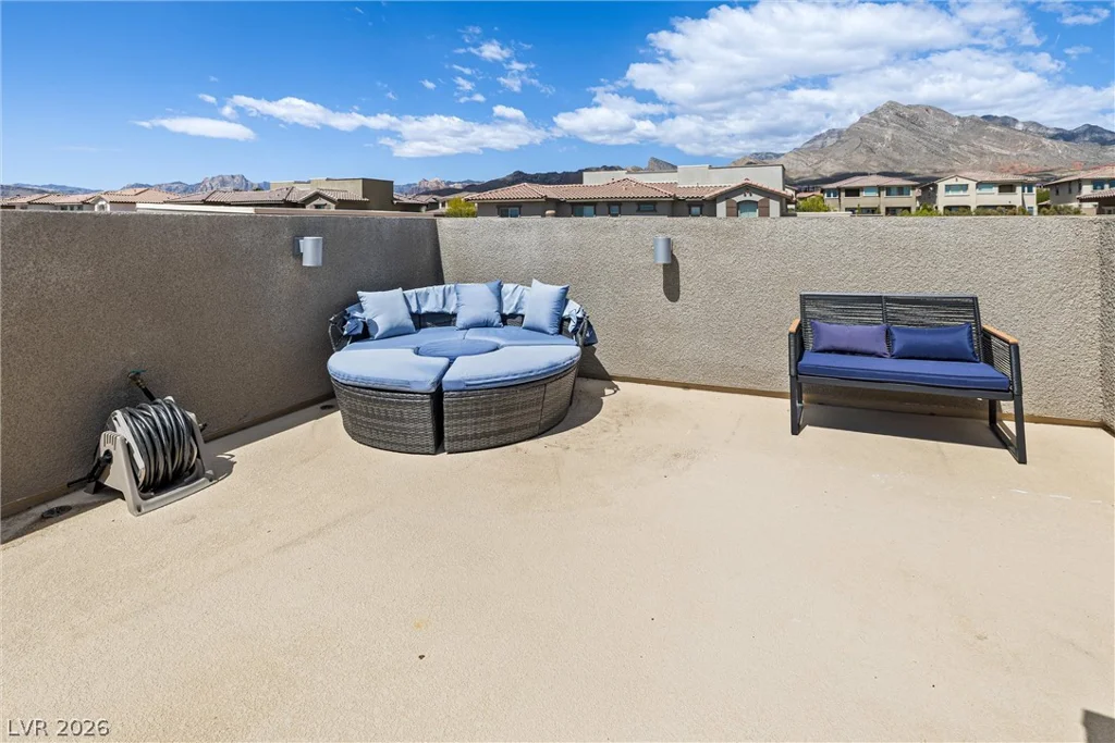72 Lomita Heights, Las Vegas, NV 89138