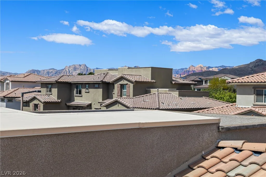 72 Lomita Heights, Las Vegas, NV 89138